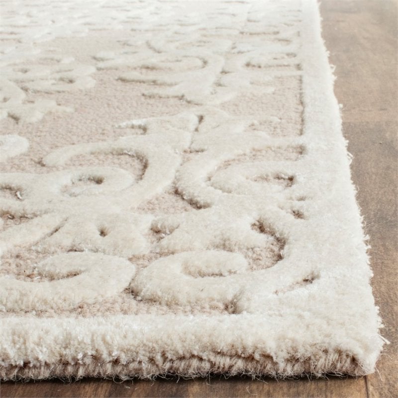 Safavieh Bella 4' X 6' Hand Tufted Wool Pile Rug in Sand and Ivory