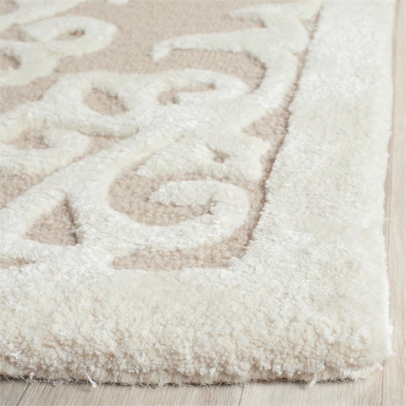Safavieh Bella 5' Square Hand Tufted Wool Rug in Sand and Ivory