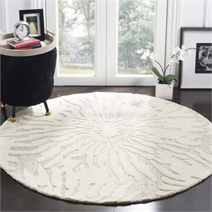 Safavieh Bella 5' Round Hand Tufted Wool Rug