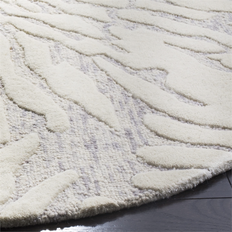 Safavieh Bella 5' Round Hand Tufted Wool Rug