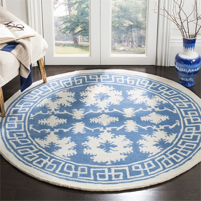 Safavieh Bella 6' X 9' Hand Tufted Wool Pile Rug in Blue and Ivory
