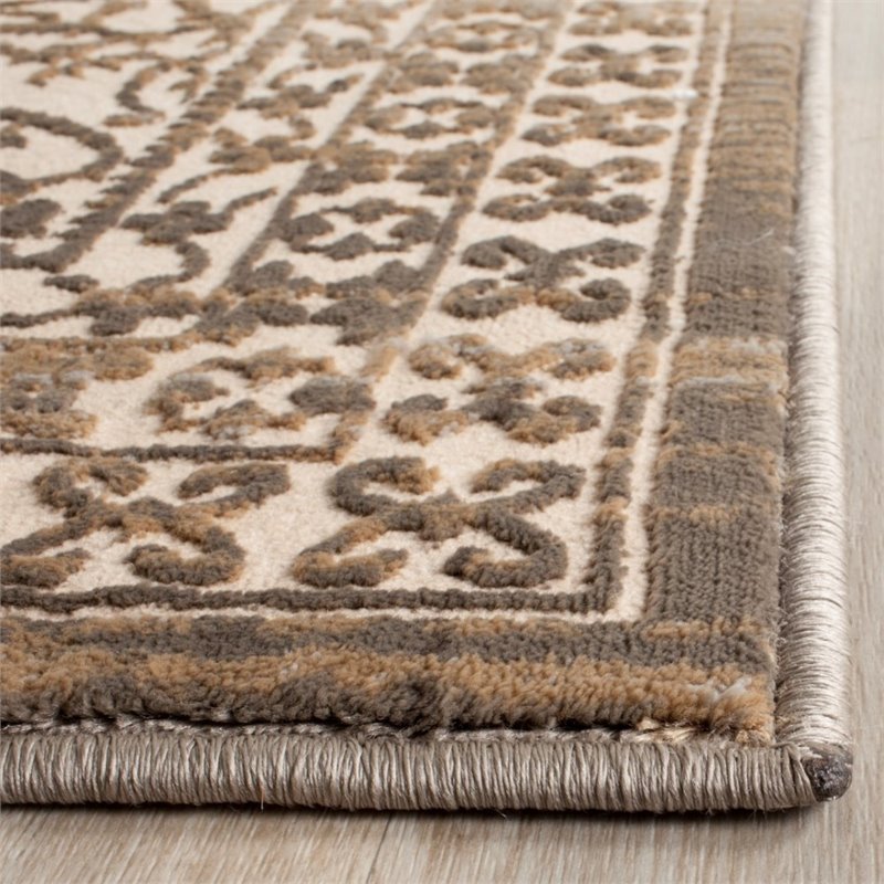 Safavieh Brilliance 4' X 6' Power Loomed Rug in Cream and Bronze
