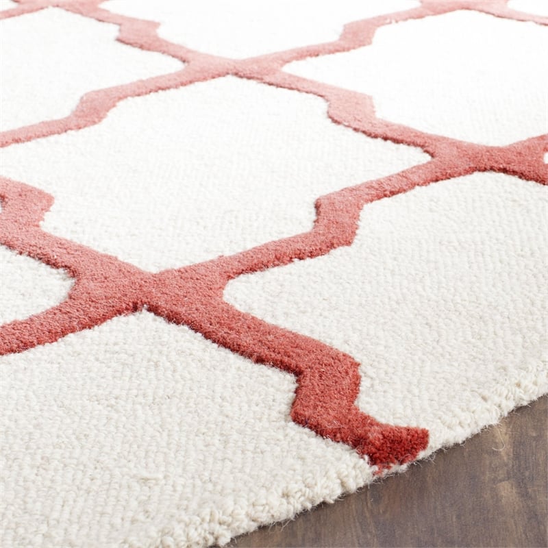 Safavieh Cambridge 6' Round Hand Tufted Wool Rug