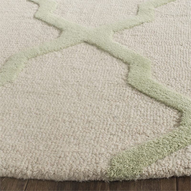 Safavieh Cambridge 6' Round Hand Tufted Wool Rug