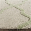 Safavieh Cambridge 6' Round Hand Tufted Wool Rug