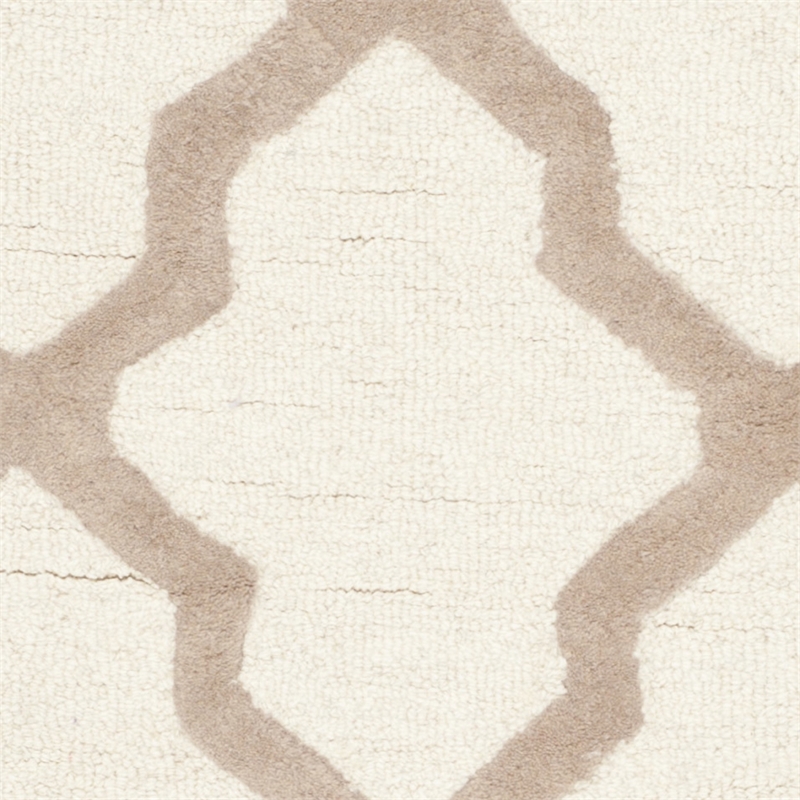 Safavieh Cambridge 2' X 3' Hand Tufted Wool Rug in Ivory and Beige