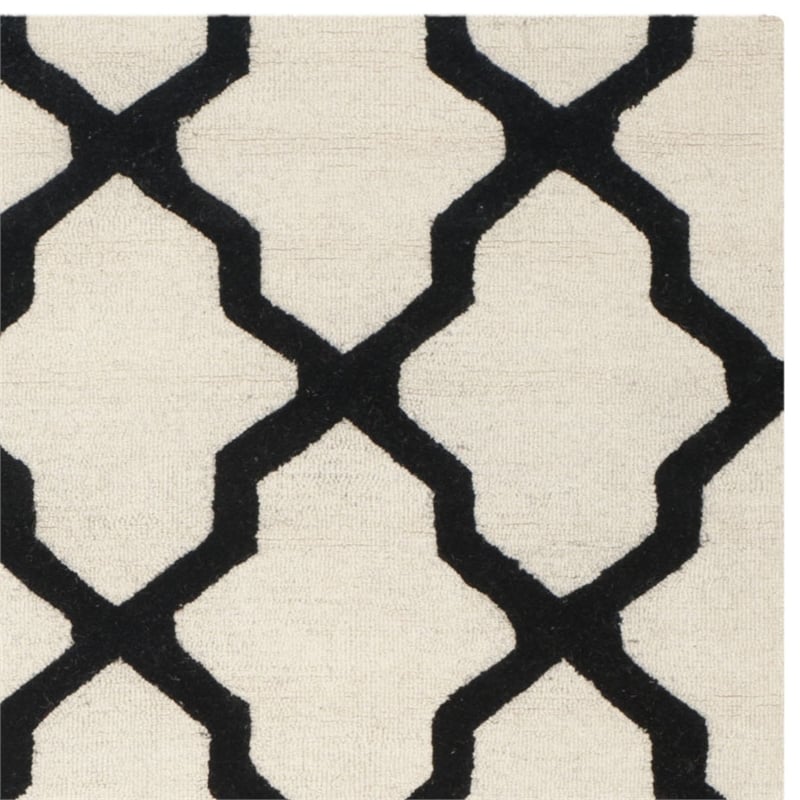Safavieh Cambridge 9' X 12' Hand Tufted Wool Rug in Ivory and Black