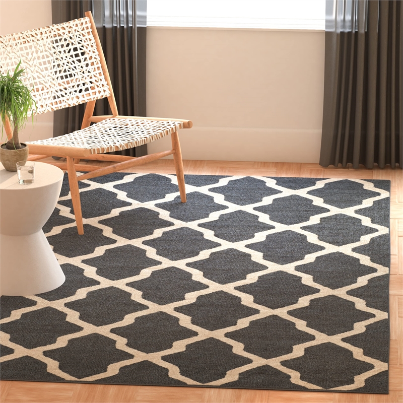 Safavieh Cambridge 5' X 8' Hand Tufted Wool Rug in Dark Gray and Ivory