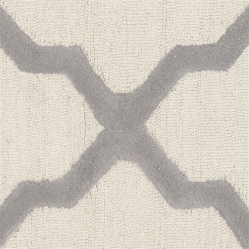 Safavieh Cambridge 6' Round Hand Tufted Wool Rug