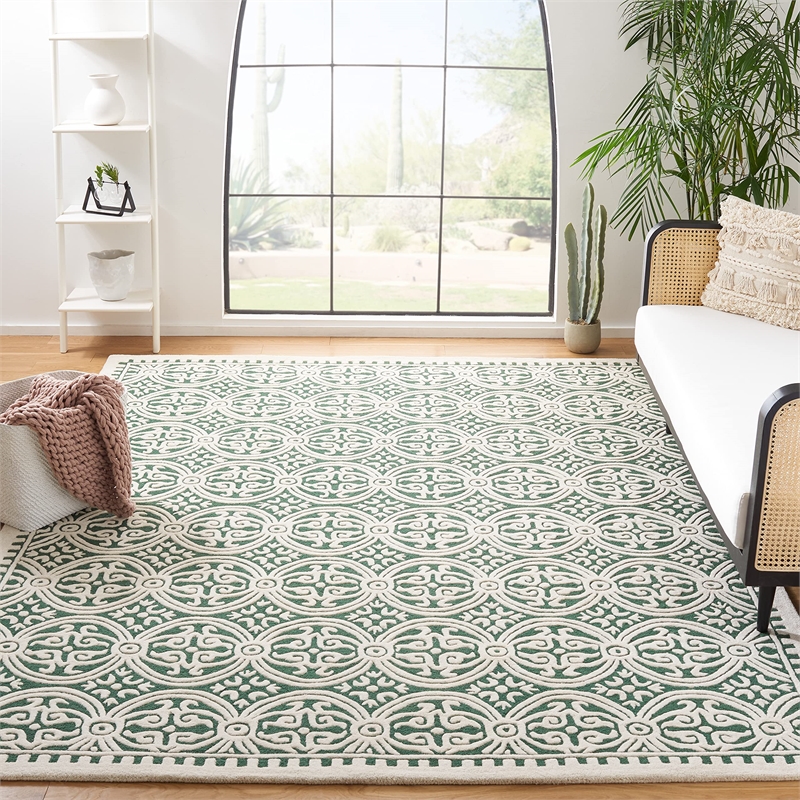 Safavieh Cambridge 8' X 10' Hand Tufted Wool Rug in Black and Ivory