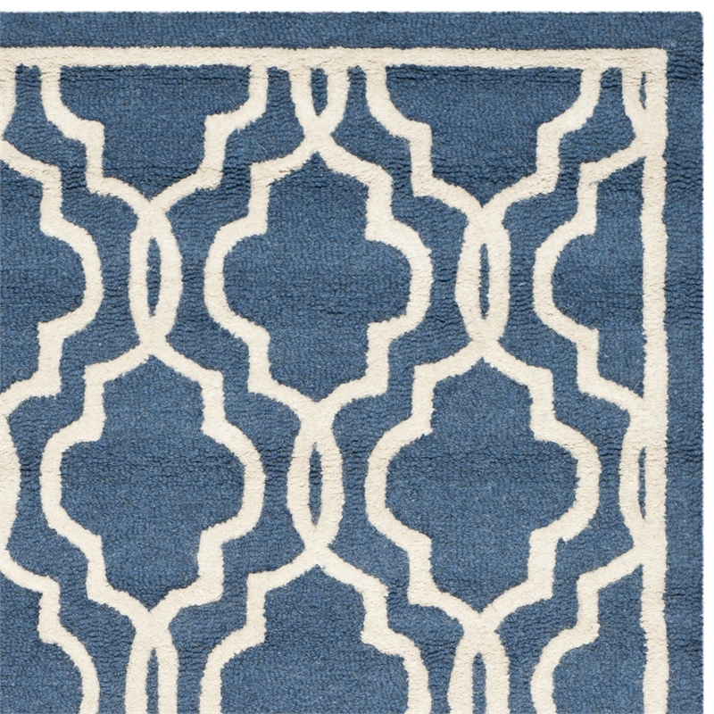 Safavieh Cambridge 6' X 9' Hand Tufted Wool Rug in Navy and Ivory