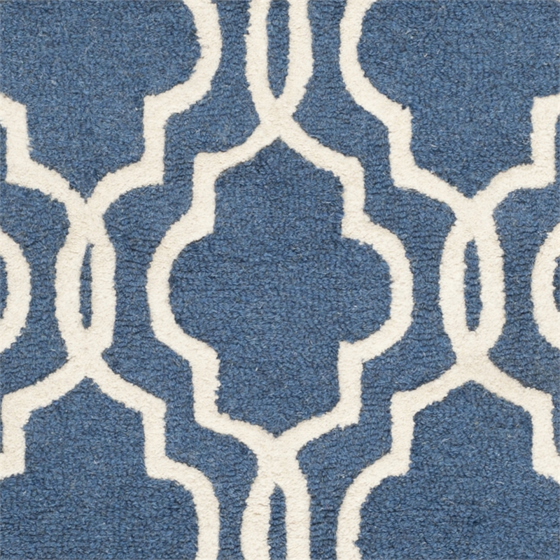 Safavieh Cambridge 6' X 9' Hand Tufted Wool Rug in Navy and Ivory
