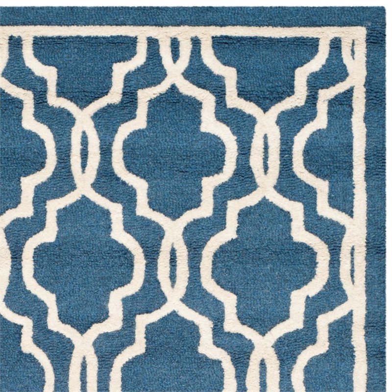 Safavieh Cambridge 6' Round Hand Tufted Wool Rug