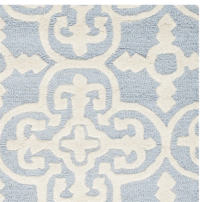 Safavieh Cambridge 4' X 6' Hand Tufted Wool Rug