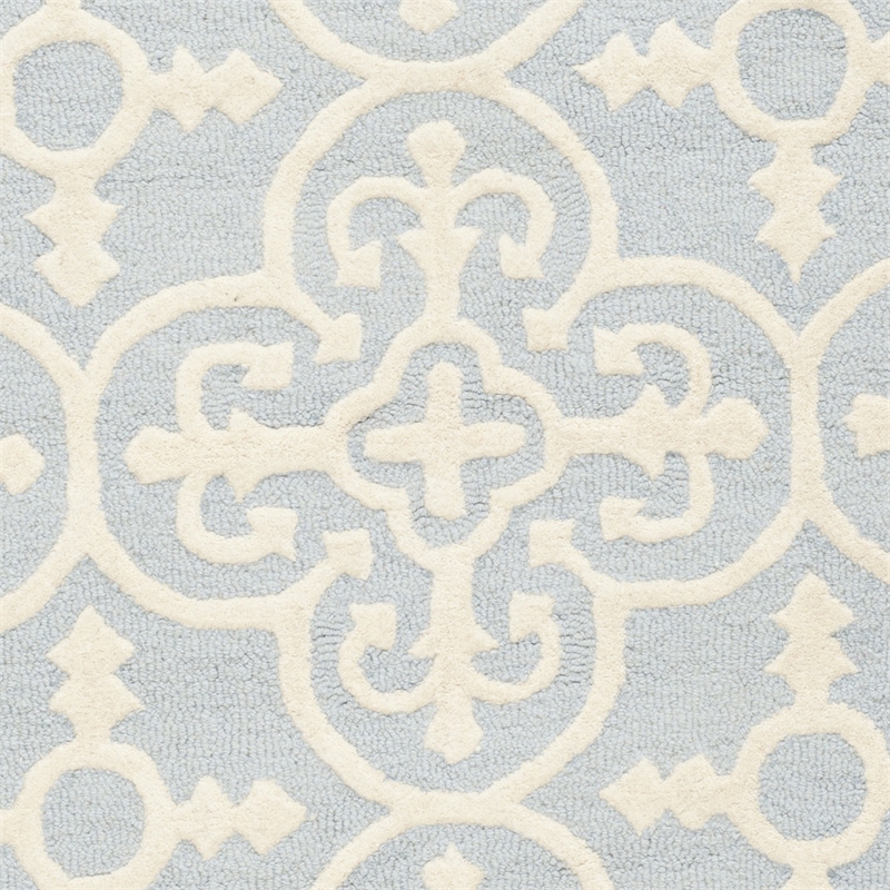 Safavieh Cambridge 6' Round Hand Tufted Wool Rug