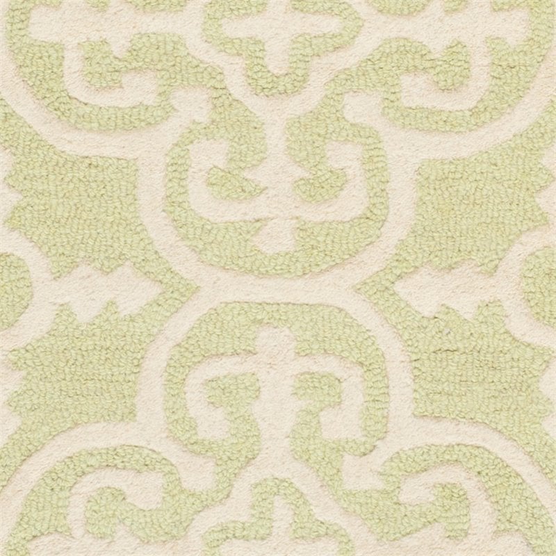 Safavieh Cambridge 6' Round Hand Tufted Wool Rug