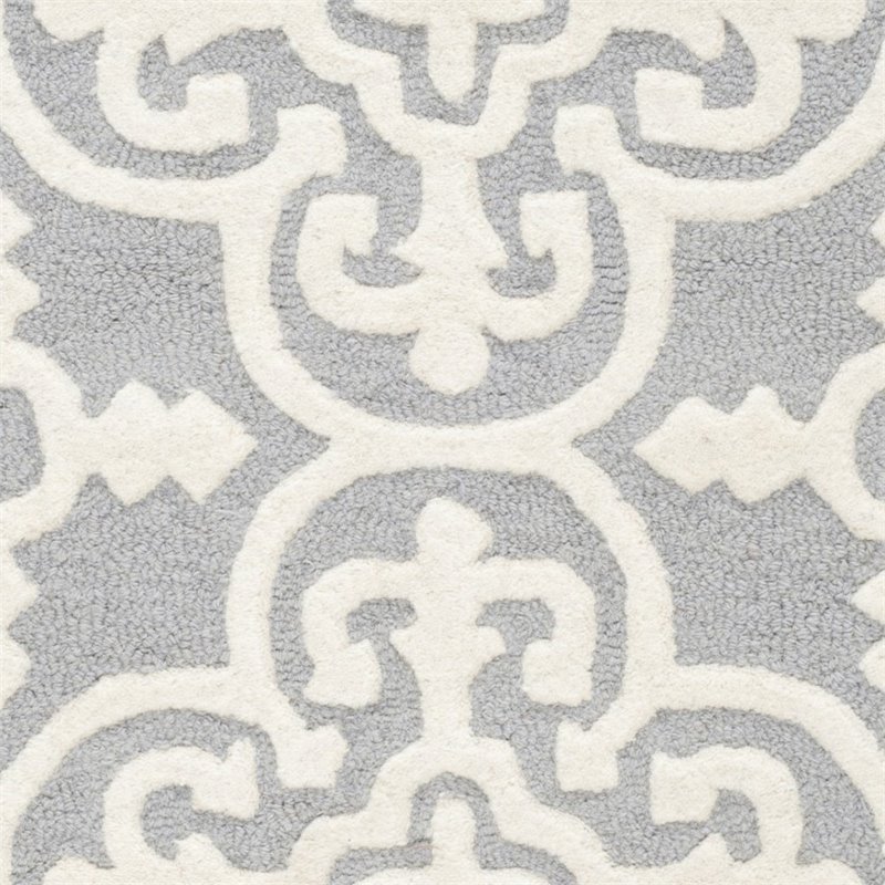 Safavieh Cambridge 6' Round Hand Tufted Wool Rug