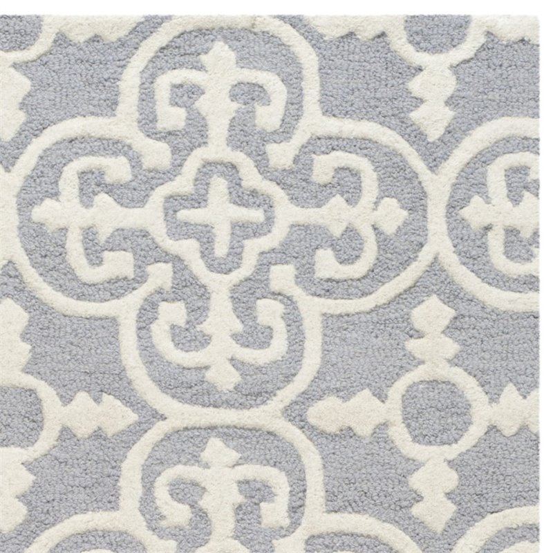 Safavieh Cambridge 6' Round Hand Tufted Wool Rug