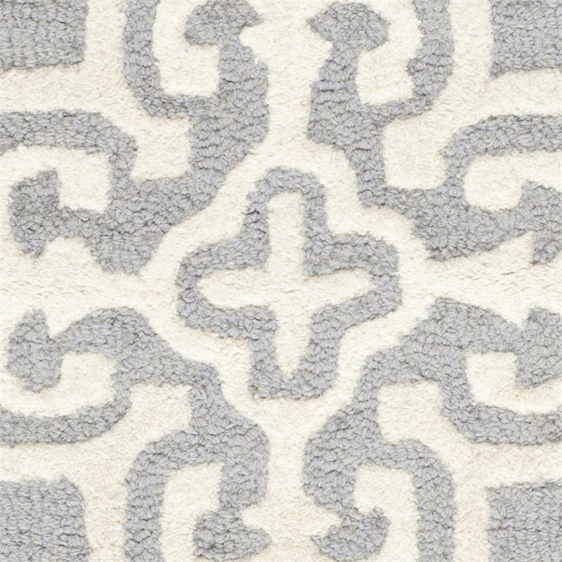 Safavieh Cambridge 6' Round Hand Tufted Wool Rug