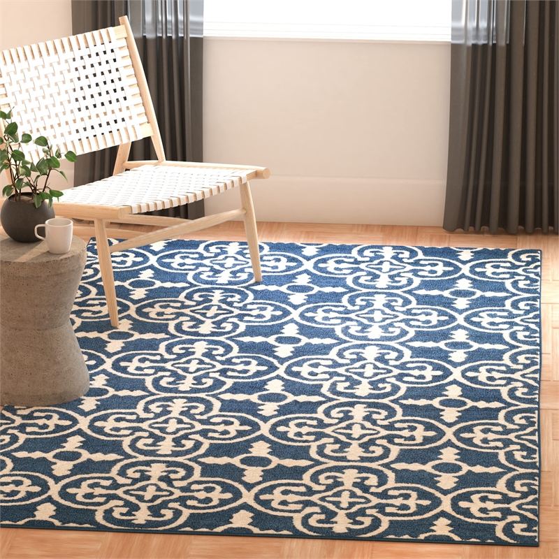 Safavieh Cambridge 6' X 9' Hand Tufted Wool Rug in Navy and Ivory