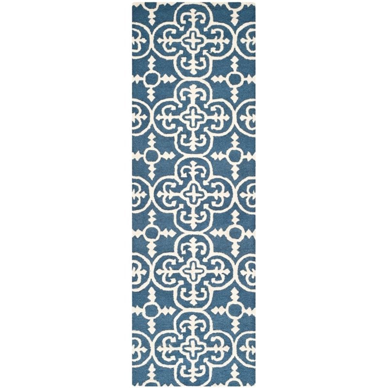 Safavieh Cambridge 6' Round Hand Tufted Wool Rug