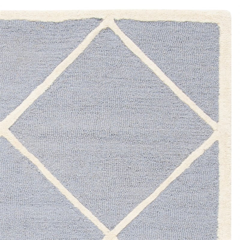 Safavieh Cambridge 2' X 3' Hand Tufted Wool Rug in Silver and Ivory