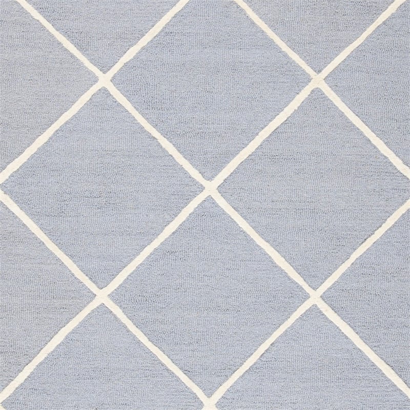 Safavieh Cambridge 2' X 3' Hand Tufted Wool Rug in Silver and Ivory