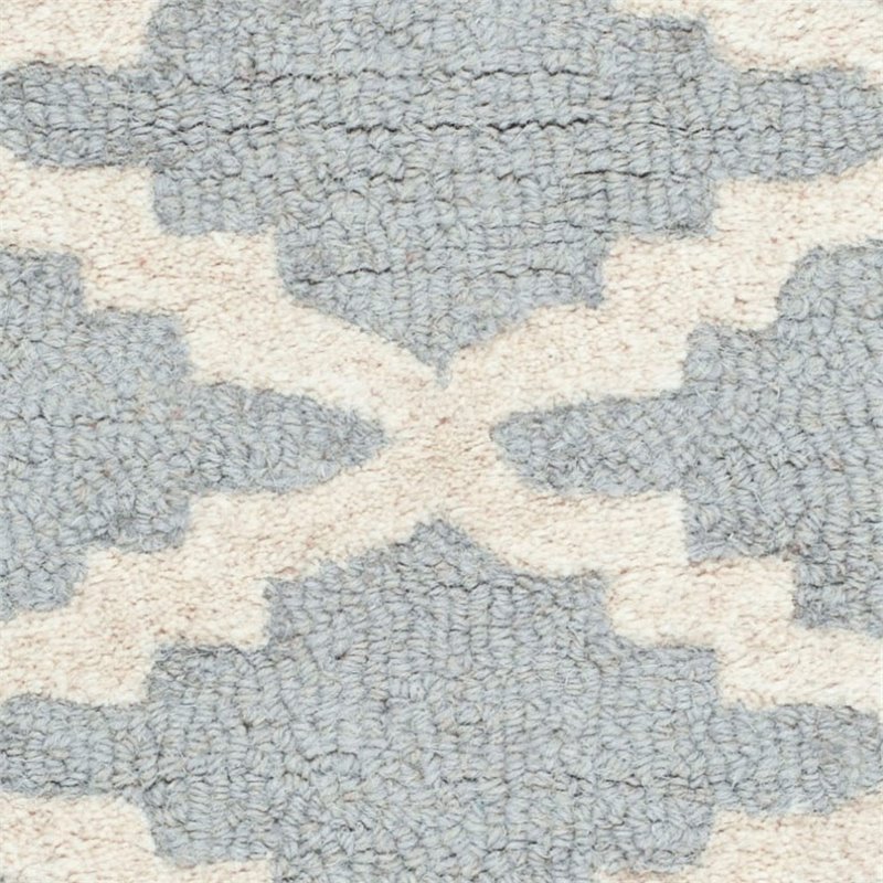 Safavieh Cambridge 6' Round Hand Tufted Wool Rug