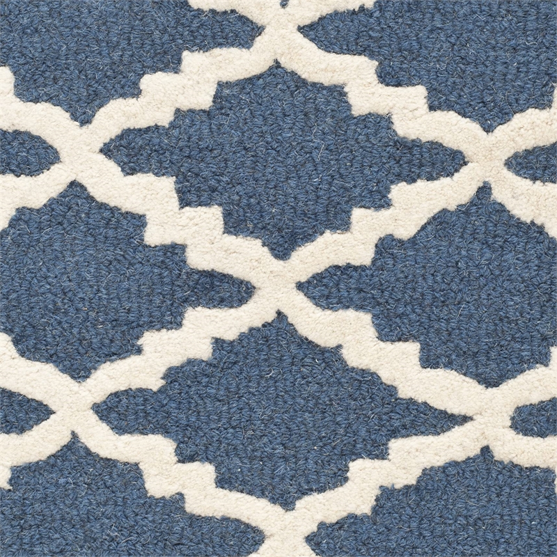 Safavieh Cambridge 2' X 3' Hand Tufted Wool Rug in Navy and Ivory