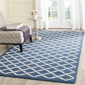 Safavieh Cambridge 6' X 9' Hand Tufted Wool Rug in Navy and Ivory