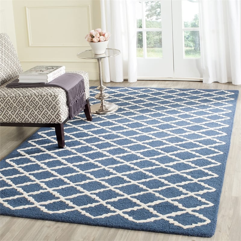 Safavieh Cambridge 8' X 10' Hand Tufted Wool Rug in Navy and Ivory