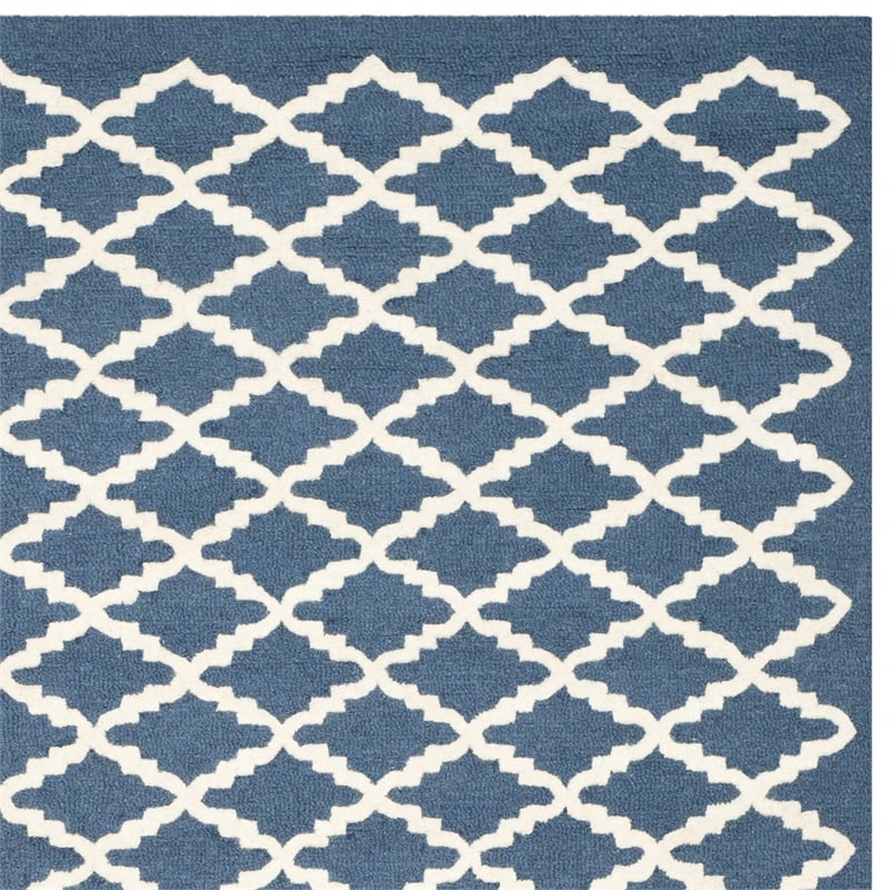 Safavieh Cambridge 8' X 10' Hand Tufted Wool Rug in Navy and Ivory