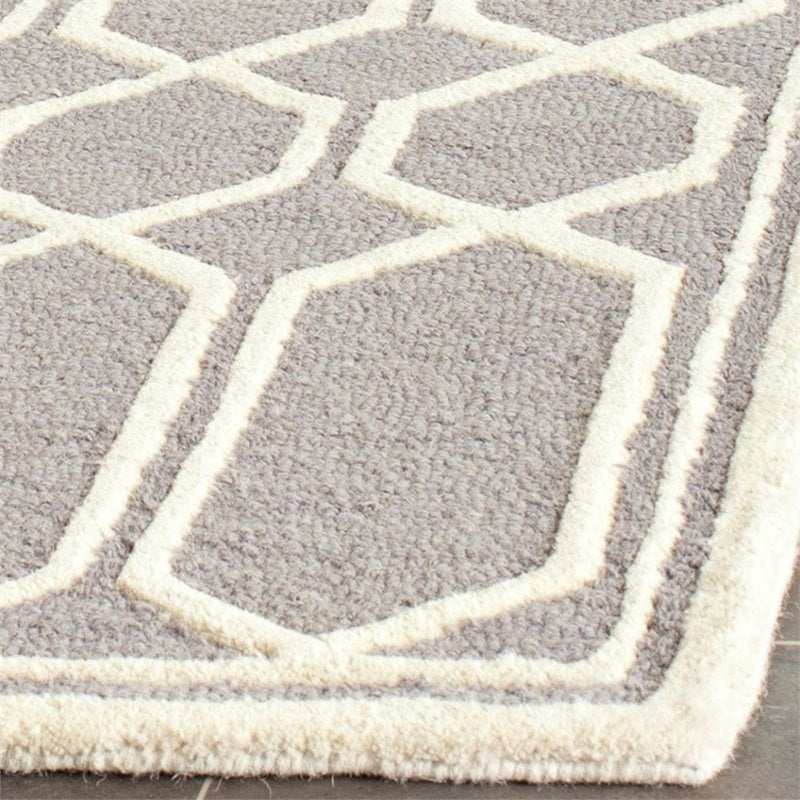 Safavieh Cambridge 6' Round Hand Tufted Wool Rug