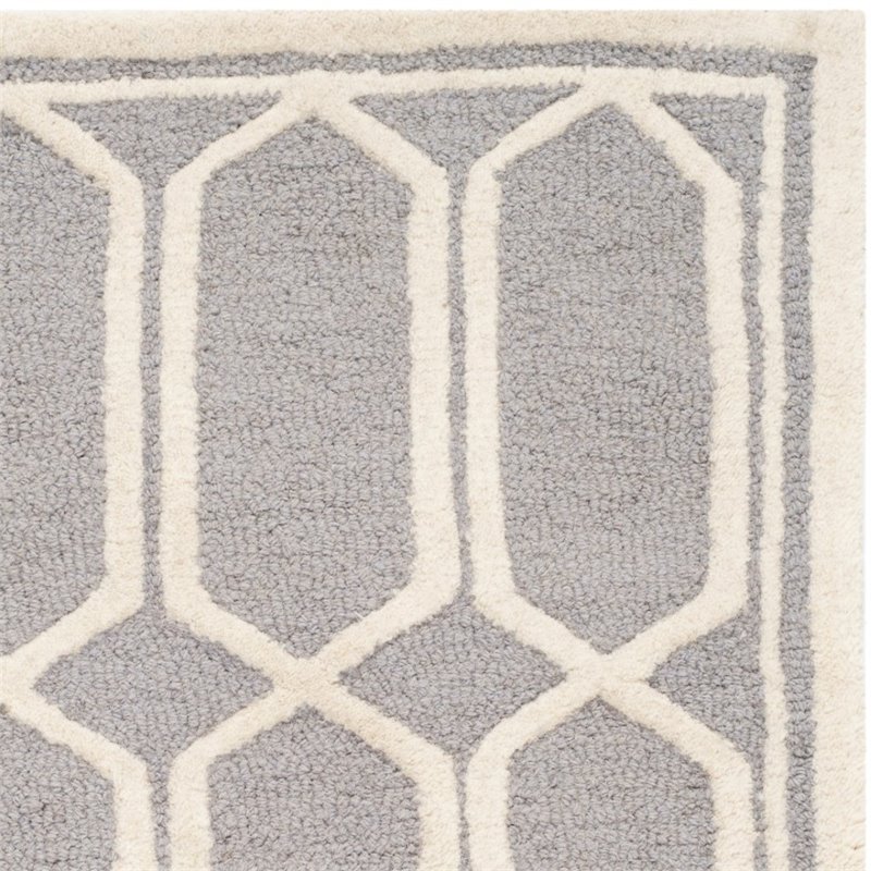Safavieh Cambridge 6' Round Hand Tufted Wool Rug