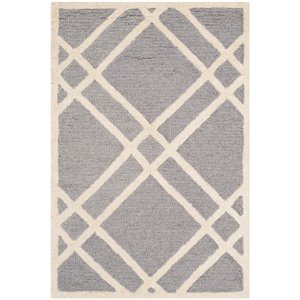 Safavieh Cambridge 2' X 3' Hand Tufted Wool Rug in Silver and Ivory