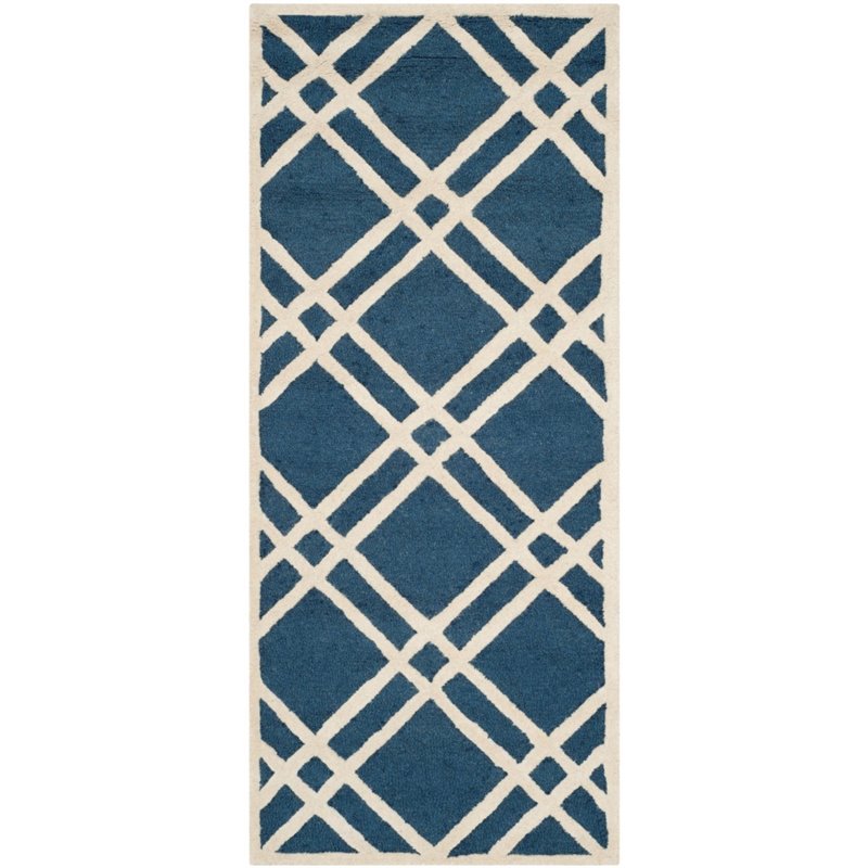 Safavieh Cambridge 6' Round Hand Tufted Wool Rug