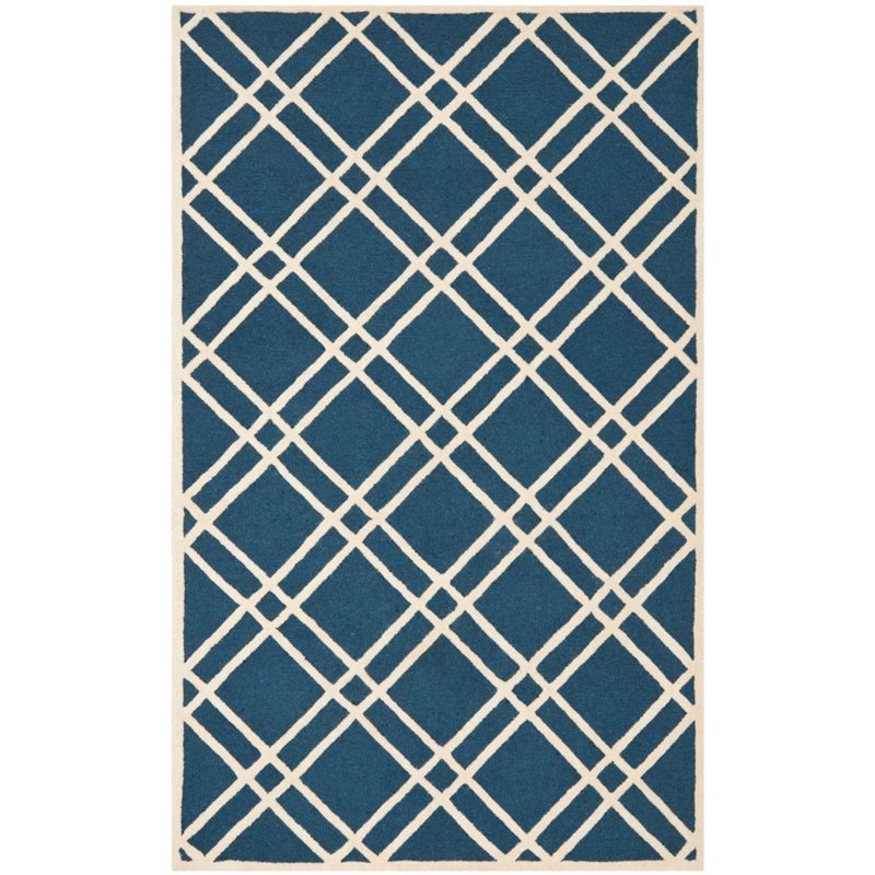 Safavieh Cambridge 6' Round Hand Tufted Wool Rug