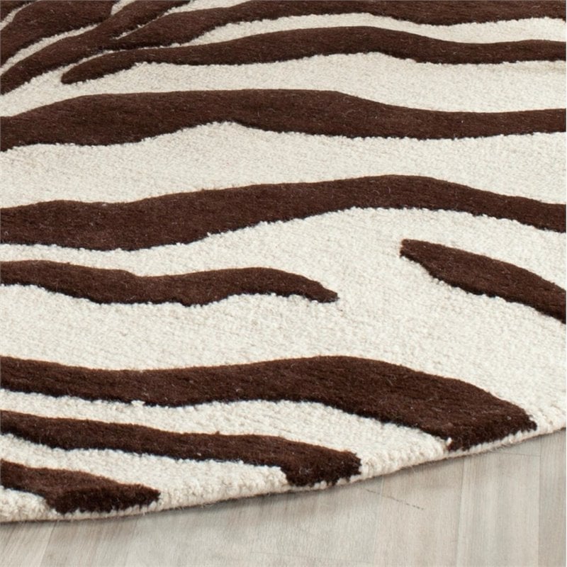 Safavieh Cambridge 5' X 8' Hand Tufted Wool Rug in Ivory and Brown