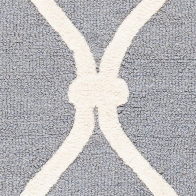 Safavieh Cambridge 4' X 6' Hand Tufted Wool Rug in Dark Gray and Ivory