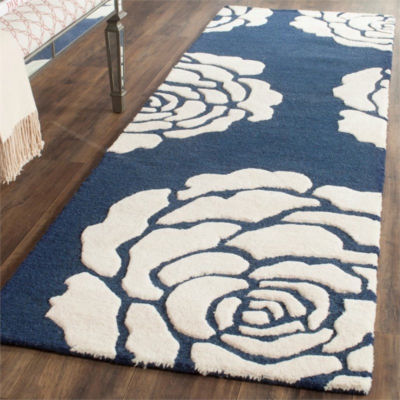 Safavieh Cambridge 5' X 8' Hand Tufted Wool Rug in Navy and Ivory