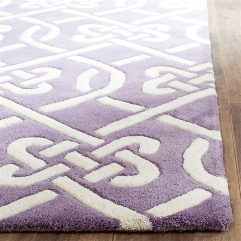 Safavieh Chatham 4' X 6' Hand Tufted Wool Rug in Purple and Ivory
