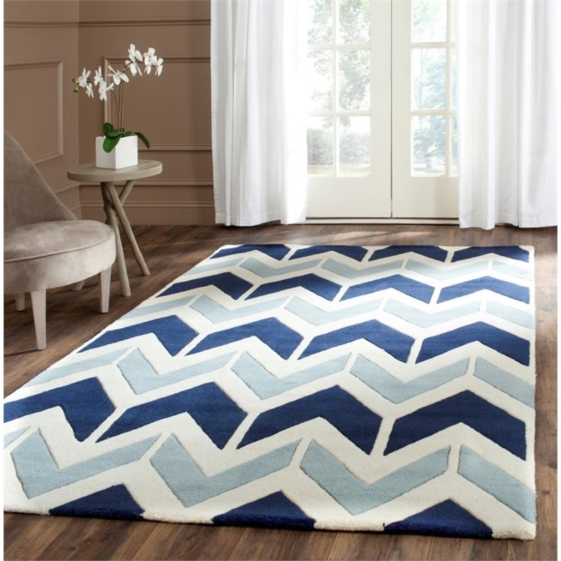 Safavieh Chatham 5' Round Hand Tufted Wool Rug
