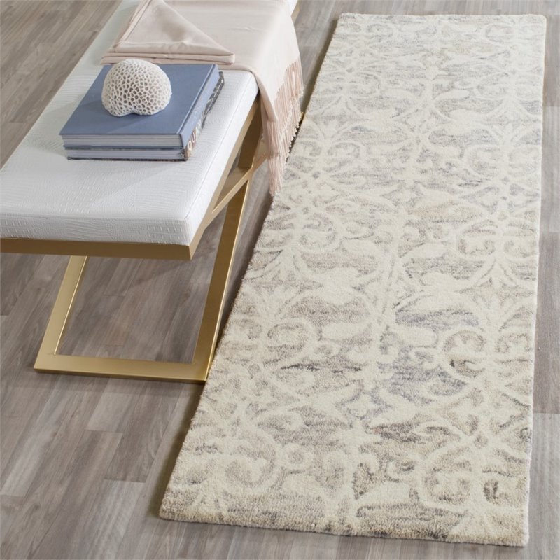 Safavieh Chatham 5' Round Hand Tufted Wool Rug