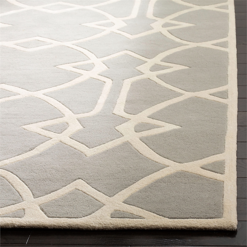Safavieh Capri 2' X 3' Hand Tufted Wool Pile Rug in Gray and Ivory