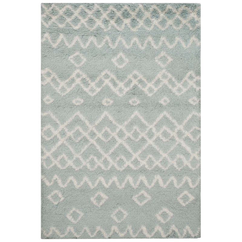 Safavieh Casablanca 4' X 6' Wool Hand Tufted Rug in Blue / Ivory