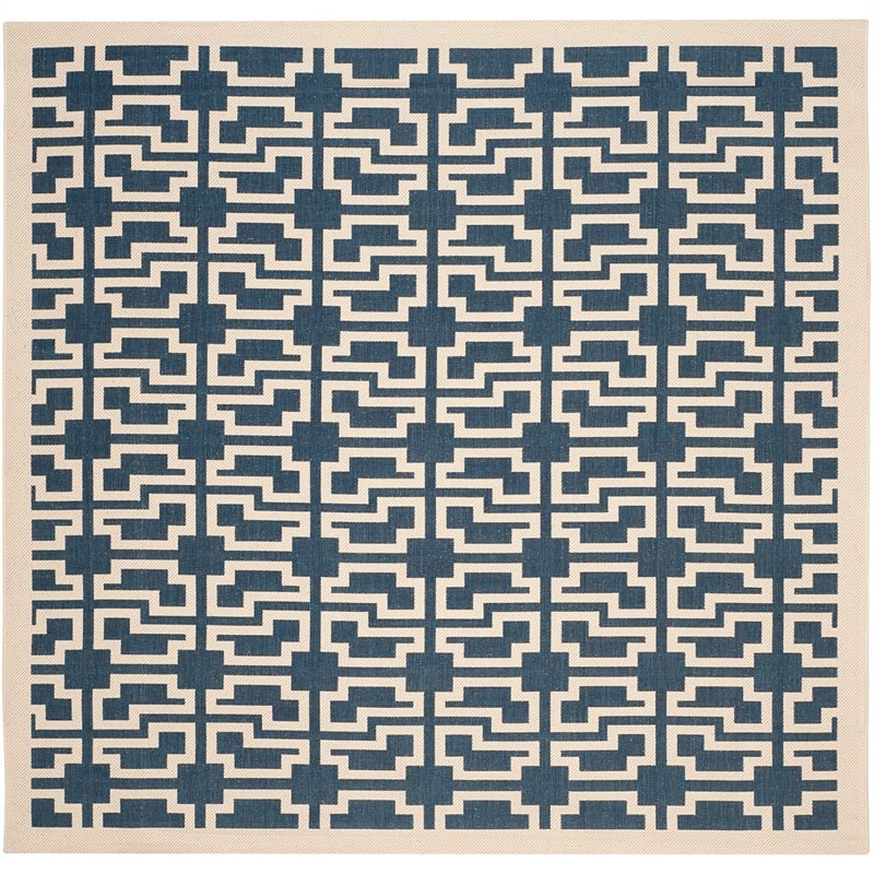 Safavieh Courtyard 7'10