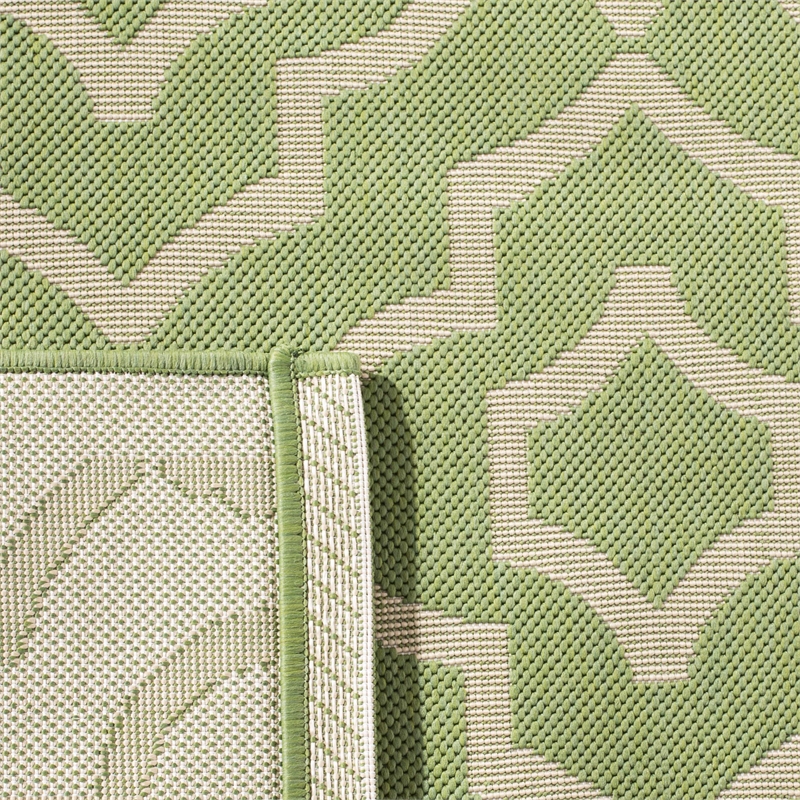 Safavieh Courtyard 9' X 12' Power Loomed Rug in Green and Beige