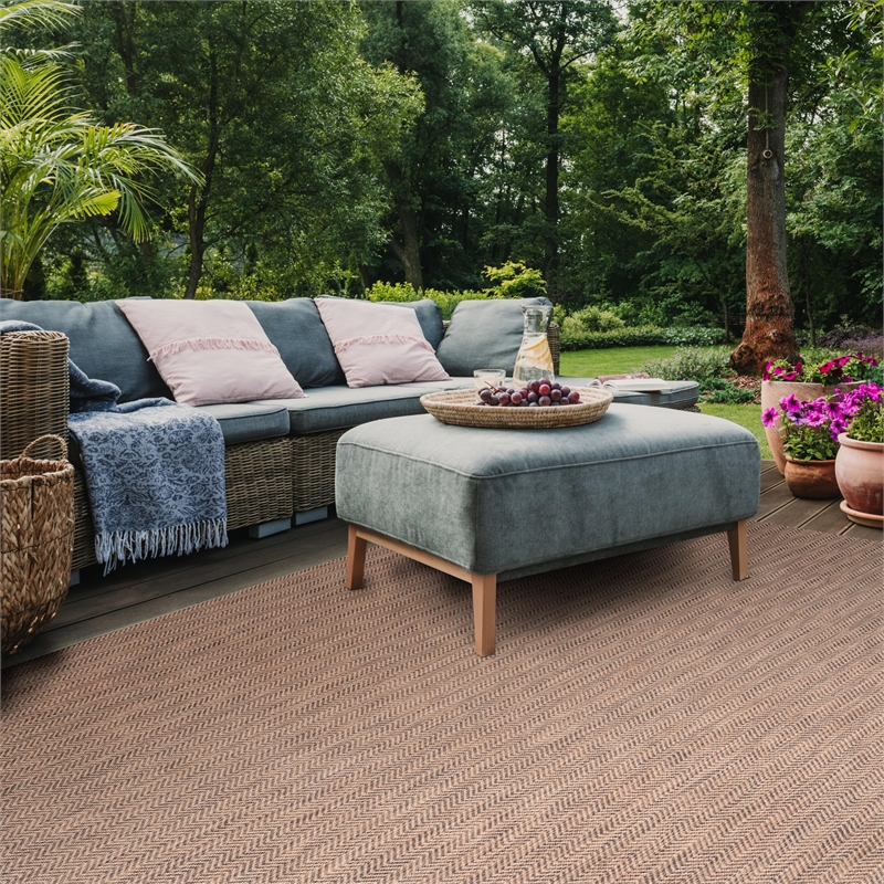 Safavieh Courtyard 8' X 11' Power Loomed Rug in Brown and Beige
