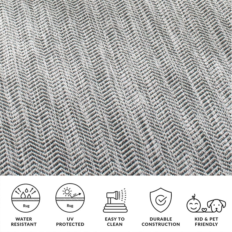 Safavieh Courtyard 6'7