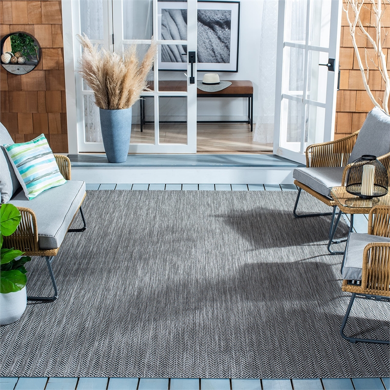 Safavieh Courtyard 9' X 12' Power Loomed Rug in Black and Beige